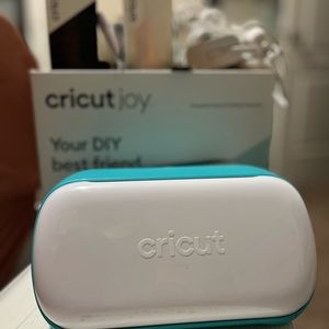 Cricut Joy with box, adapter and vinyl